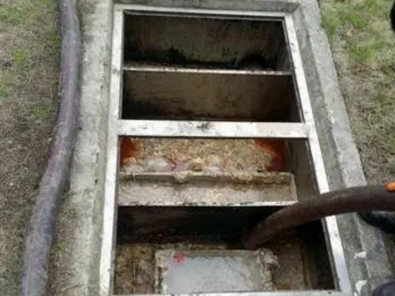 四方台隔油池清理