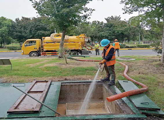 四方台化油池清理