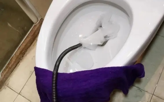 四方台马桶疏通